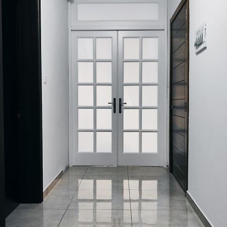 Fairwinds - Double Room With Ensuite - Luqa Airport - Self Check In & Out Available Экстерьер фото